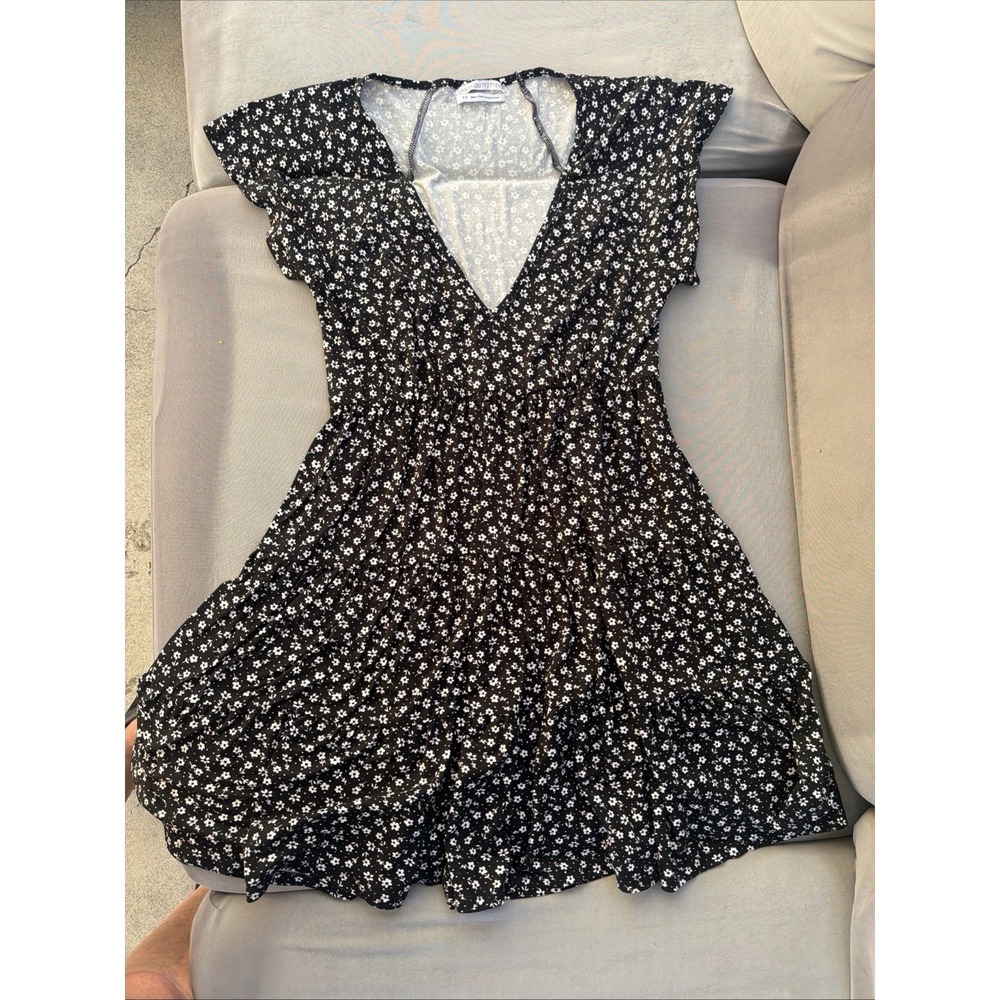 Urban Outfitters Black White Floral V-Neck Tiered Mini Dress Small S-P